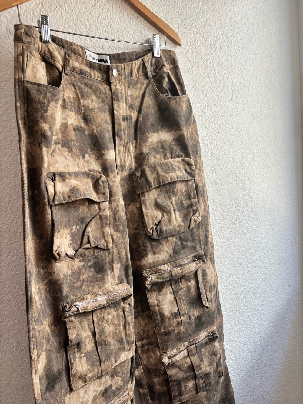 Fashion Nova Plus Size Brown Camo Wide Leg Cargo Pants Womens Size XL - Picture 5 of 8